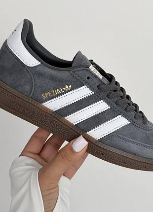Жіночі кросівки adidas spezial