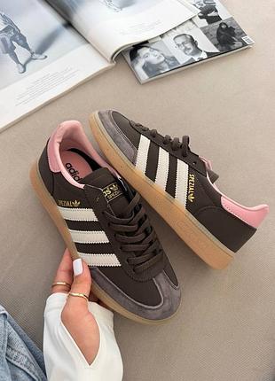 Жіночі кросівки adidas spezial