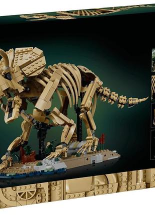 Конструктор lego jurassic world скамянілості динозаврів: трицератопс