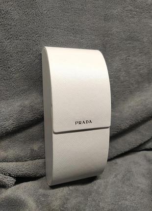 Оригинальный белый чехол для очков prada (прада) + салфетка