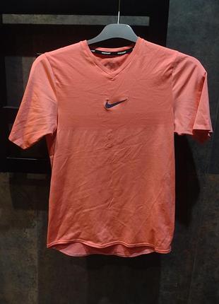 Спортивна майка футболка nike aeroreact розмір s