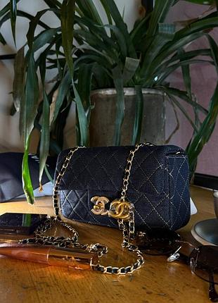 Chanel classic flap mini denim blue 17