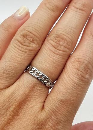 Кольцо серебряное 18 1,85 г 6