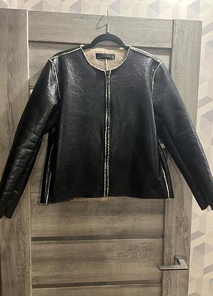 Куртка жіноча zara чорна з екошкіри