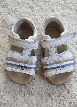 Босоніжки дитячі clarks для дівчаток білі, розмір 20, довжина устілки 12 см