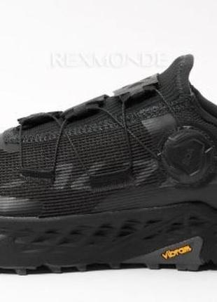 Шикарние кроссовки altra timp 5 boa имеют серый верх с функциональной системой шнуровки boa.