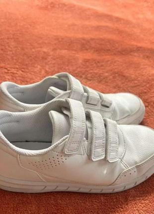 Кросівки adidas 3