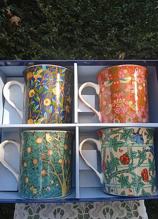 Чашки в наборе от известного бренда william morris 4 разных рисунка