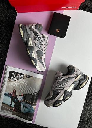 Жіночі кросівки new balance 9060 grey beige