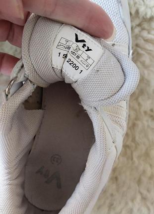 Дитячі кросівки 9