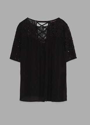 Элегантная черная блуза zara basic с кружевом