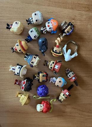 Колекційні фігурки kinder joy funko pop one piece / кіндер джой фанко поп ван піс / луффі намі крокодайл віві зоро ророноа ніко робін баггі санджі