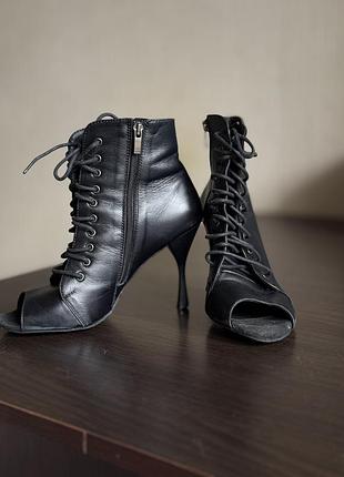 Взуття хілси для танців (high heels)