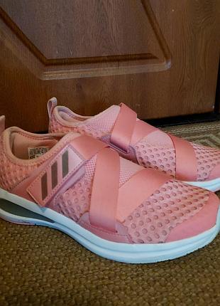 Кросівки жіночі adidas рожеві adidas fortarun x