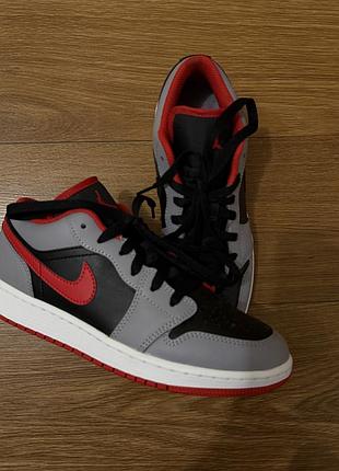 Кросівки чоловічі/жіночі nike air jordan 1 low чорні, сірі, червоні, розмір 38, довжина устілки 24 см