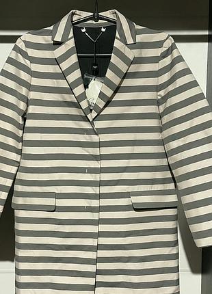 Жіночий тренч max mara