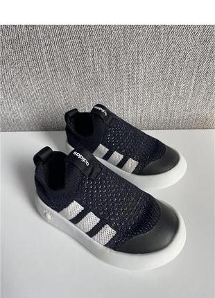Кросівки для дітей adidas чорні, довжина устілки 16-16,5 см