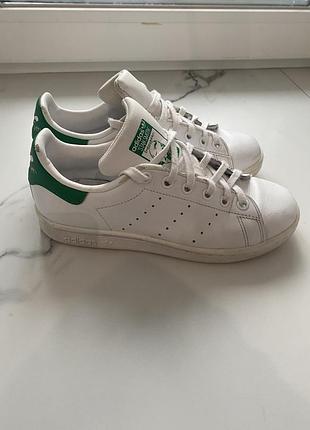 Кросівки унісекс adidas stan smith білі з зеленими вставками