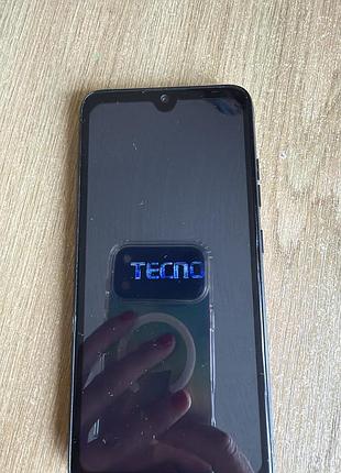 Смартфон чорний в гарному стані tecno pop 5