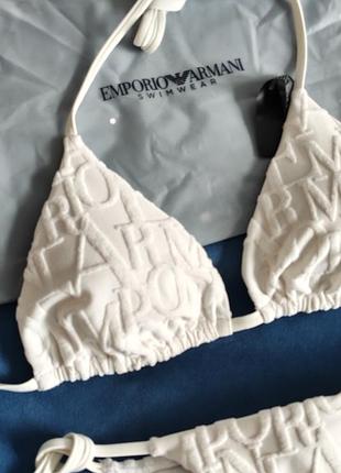 Білий роздільний купальник від emporio armani розмір m