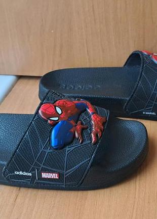 Шлепанцы adidas p33