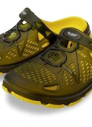 Комфортні легкі черевики black cat clogs-43