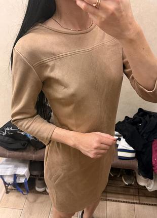 Коротка сукня жіноча zara молочна коричнева замшева s 42