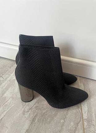 Туфлі  zara 37р