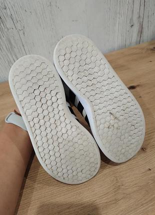 Кросівки оригінал 3