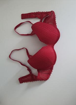 Бюстгалтер 90в.