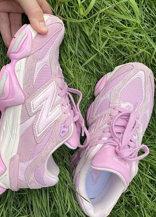 Кросівки жіночі new balance рожеві
