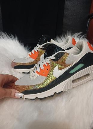 Женские кроссовки nike 3