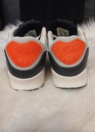 Женские кроссовки nike 6