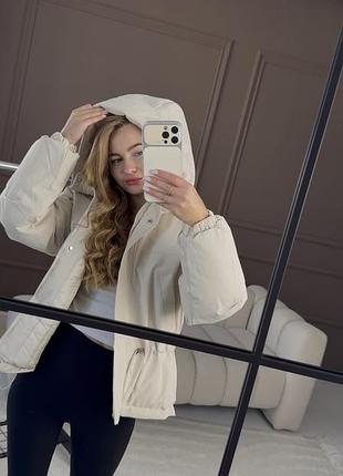 Парка жіноча тепла бежева 2