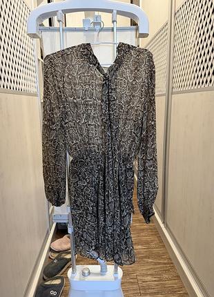Жіноча коротка сукня zara чорна з візерунком