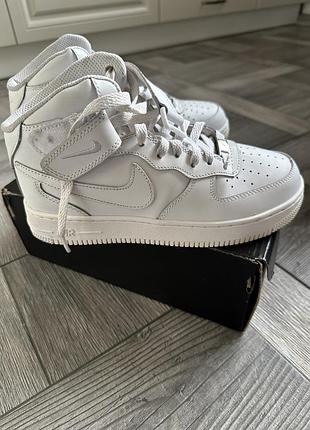 Кросівки nike зимові білі