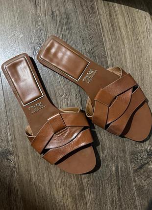 Zara взуття