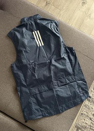 Легка желетка adidas 10