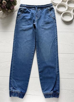 8.9 лет, рост 134 мягкие джинсы на резинке для мальчика denim co (деним ко) артикул 28581