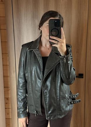 Куртка жіноча zara косуха чорна