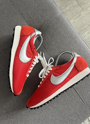 Шикарні кросівки nike cortez 7