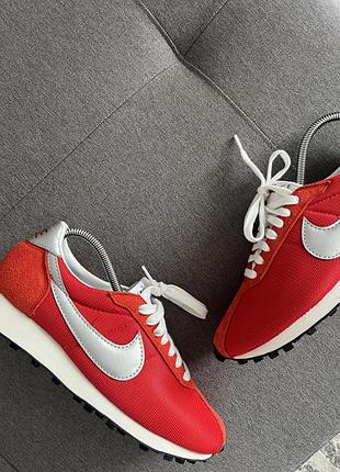 Шикарні кросівки nike cortez 5