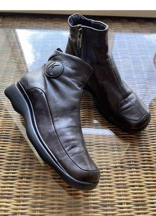 Шкіряні ботильйони krizia made in italy, оригінал 2
