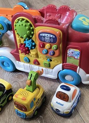 Ігровий набір для хлопчика vtech tut tut bolides супервантажівка-транспортер різнокольоровий