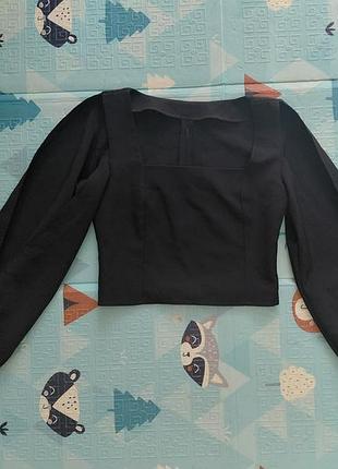 Блуза жіноча чорна з розрізами на рукавах