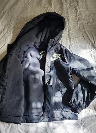 Куртка дитяча nike демісезонна на флісі чорна 6-7 років (116-122 см)