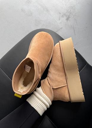 Ugg classic dipper low beige 10