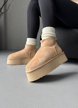 Ugg classic dipper low beige 2