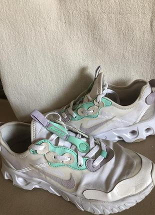 Кросівки nike жіночі світлі розмір 40