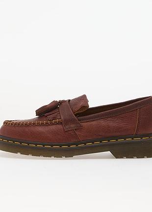 Світло-коричневі шкіряні лофери dr. martens adrian з декоративною бахромою та китицями.